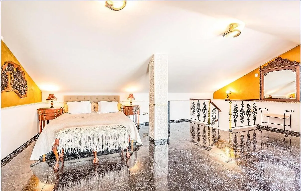 Majestic Villa By The Beach Benalmadena